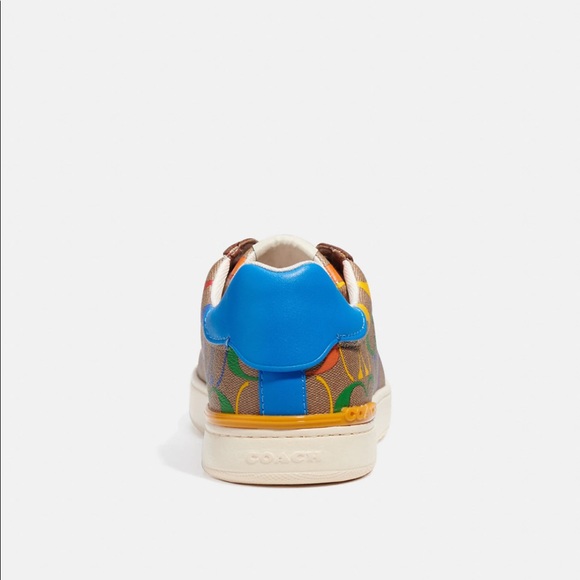 Coach Clip Low Top Sneaker in Rainbow Signature Canvas - Picture 4 of 5